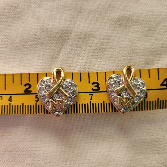 Vintage Nina Ricci Gold Tone Heart shape Rhinestone Clip on Earrings - Picture 8 of 10